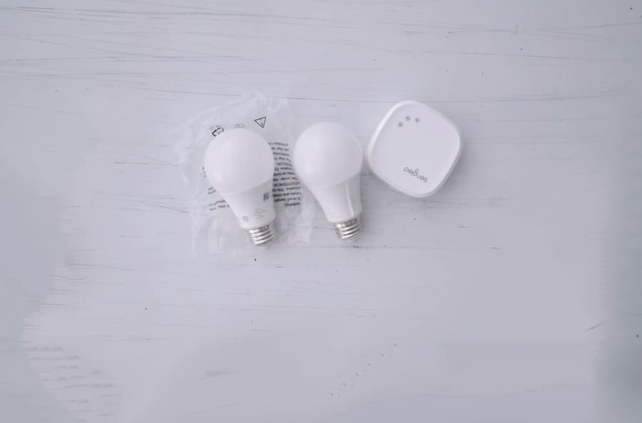 Do Smart Bulbs Need A Hub? – Smart Home Globe